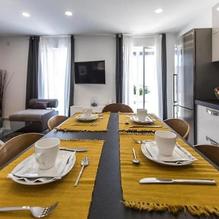 Bleu Villa - Three Bedroom Villa With Balcony And City View دوبروفينك المظهر الخارجي الصورة